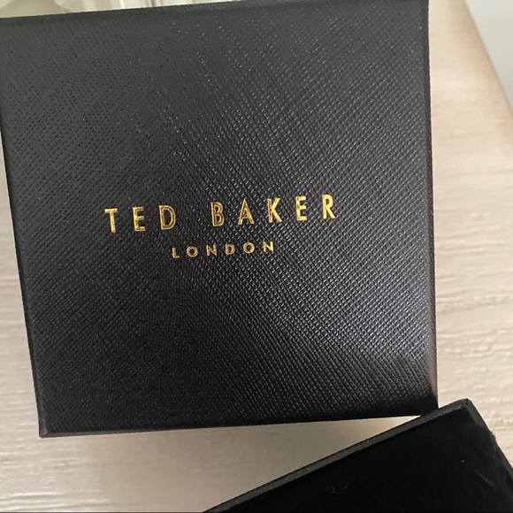 NWOT Ted Baker women’s leather strap gold watch - Picture 2 of 5